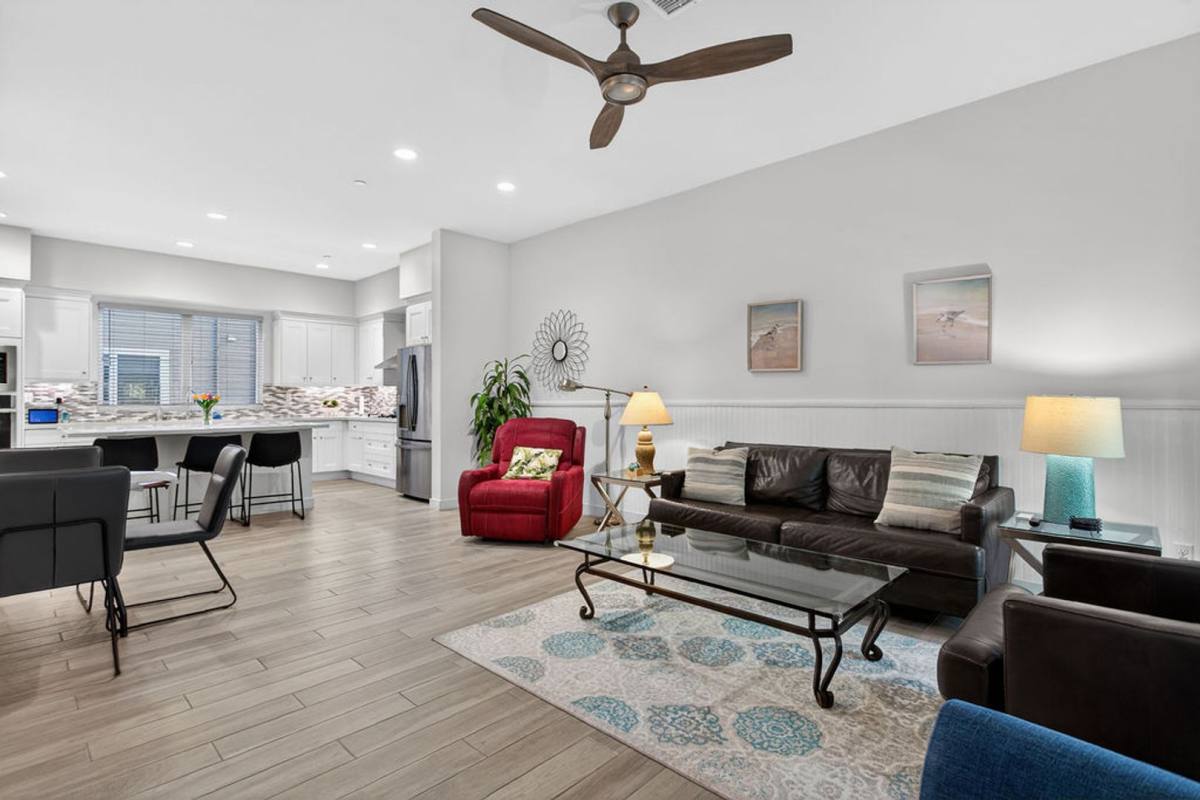 Townhouse for rent at 985 Doheny Way, Dana Point, CA 92629
