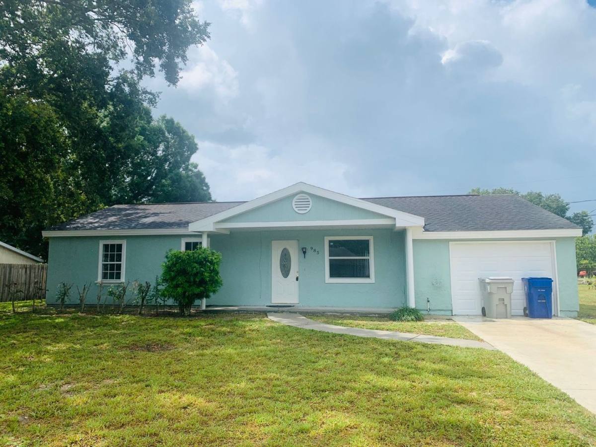 House for rent at 985 23rd Place SW, Vero Beach, FL 32962