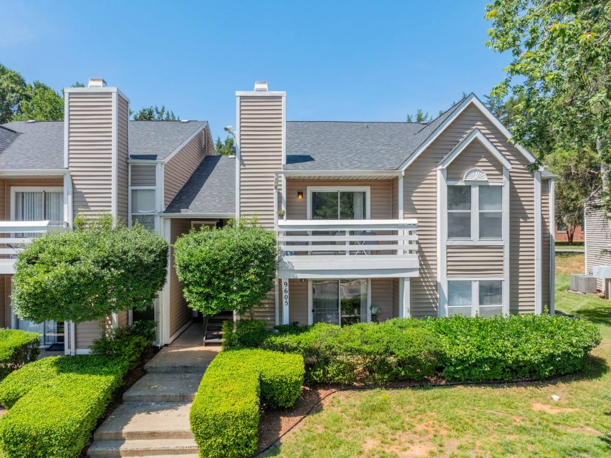 Apartment for rent at 9629H Vinca Circle, Charlotte, NC 28213