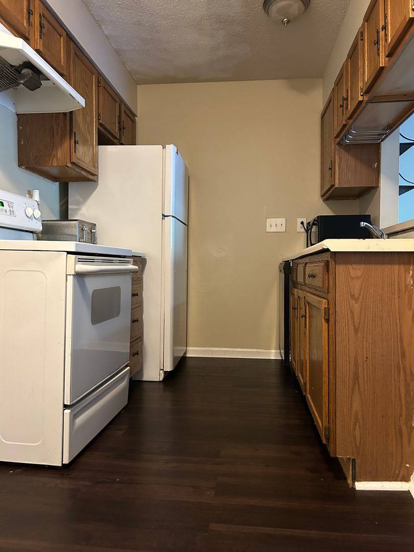 Apartment for rent at 9629H Vinca Circle, Charlotte, NC 28213