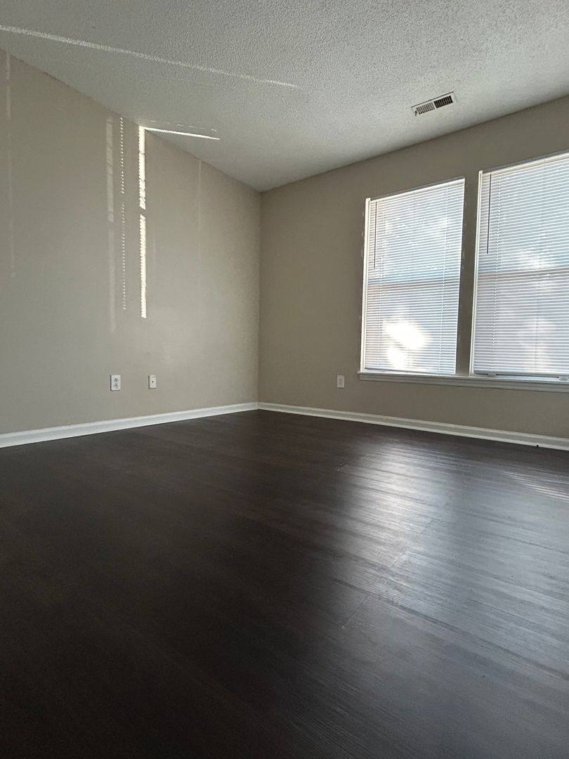 Apartment for rent at 9629H Vinca Circle, Charlotte, NC 28213
