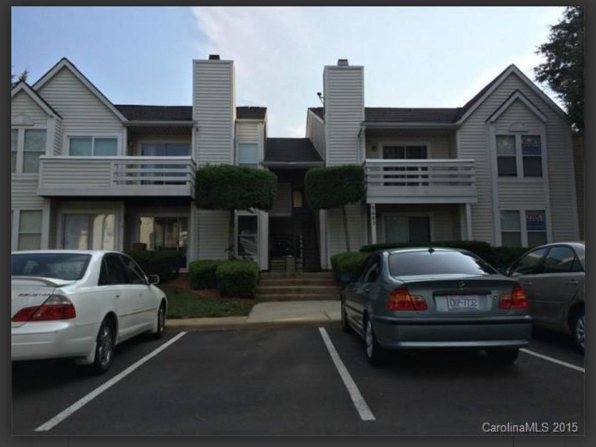 Apartment for rent at 9629H Vinca Circle, Charlotte, NC 28213