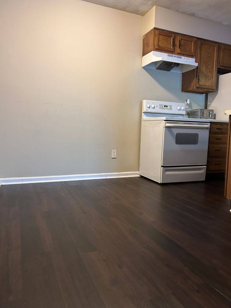 Apartment for rent at 9629H Vinca Circle, Charlotte, NC 28213