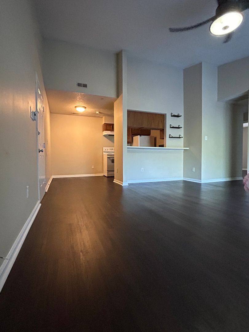 Apartment for rent at 9629H Vinca Circle, Charlotte, NC 28213