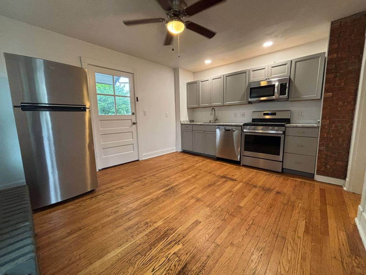 Apartment for rent at 85 Avon St, New Haven, CT 06511