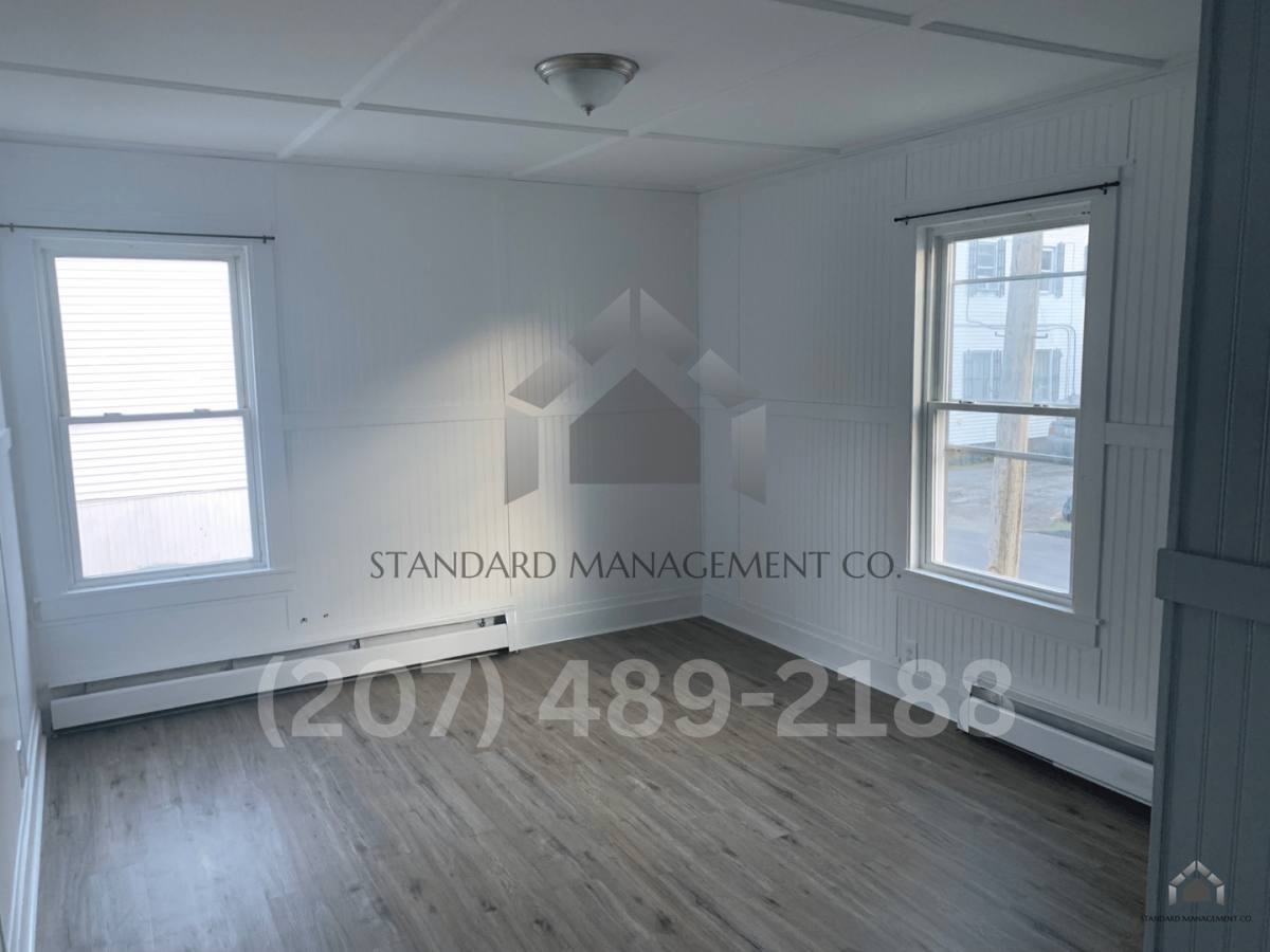 Apartment for rent at 21 Gold St, Waterville, ME 04901