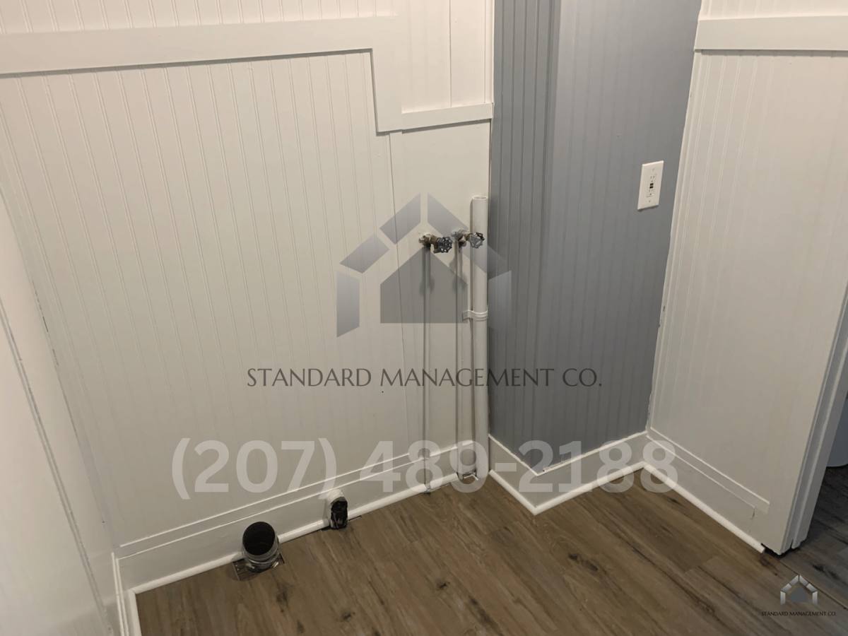 Apartment for rent at 21 Gold St, Waterville, ME 04901