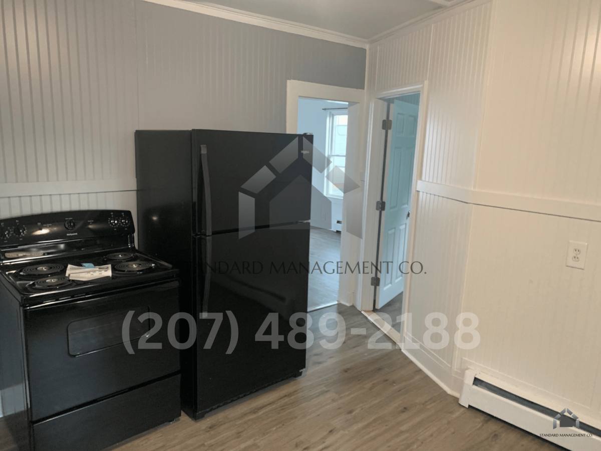 Apartment for rent at 21 Gold St, Waterville, ME 04901