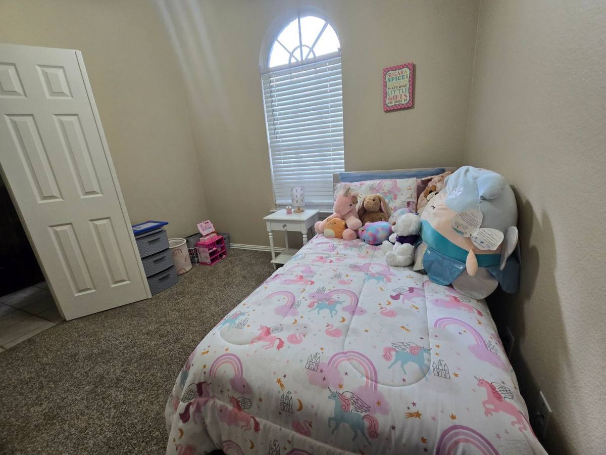 House for rent at 2816 Oakdale Dr, Burleson, TX 76028