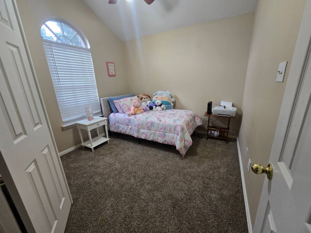 House for rent at 2816 Oakdale Dr, Burleson, TX 76028