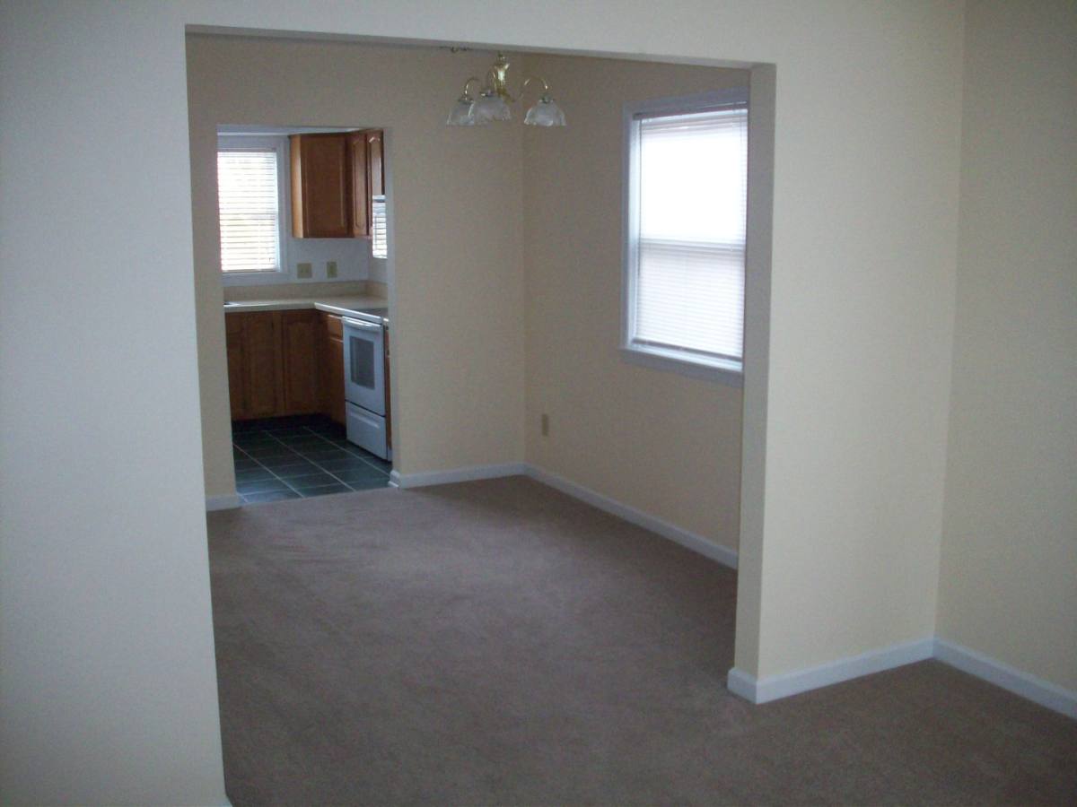 Townhouse for rent at 213 Pelham Dr, New Market, VA 22844