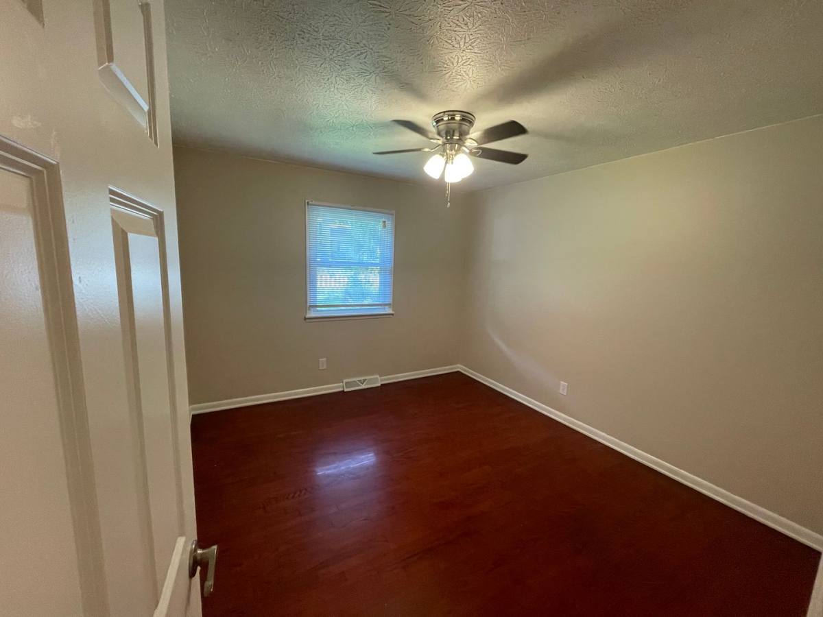 House for rent at 1119 E Edgewood St, Springfield, MO 65807
