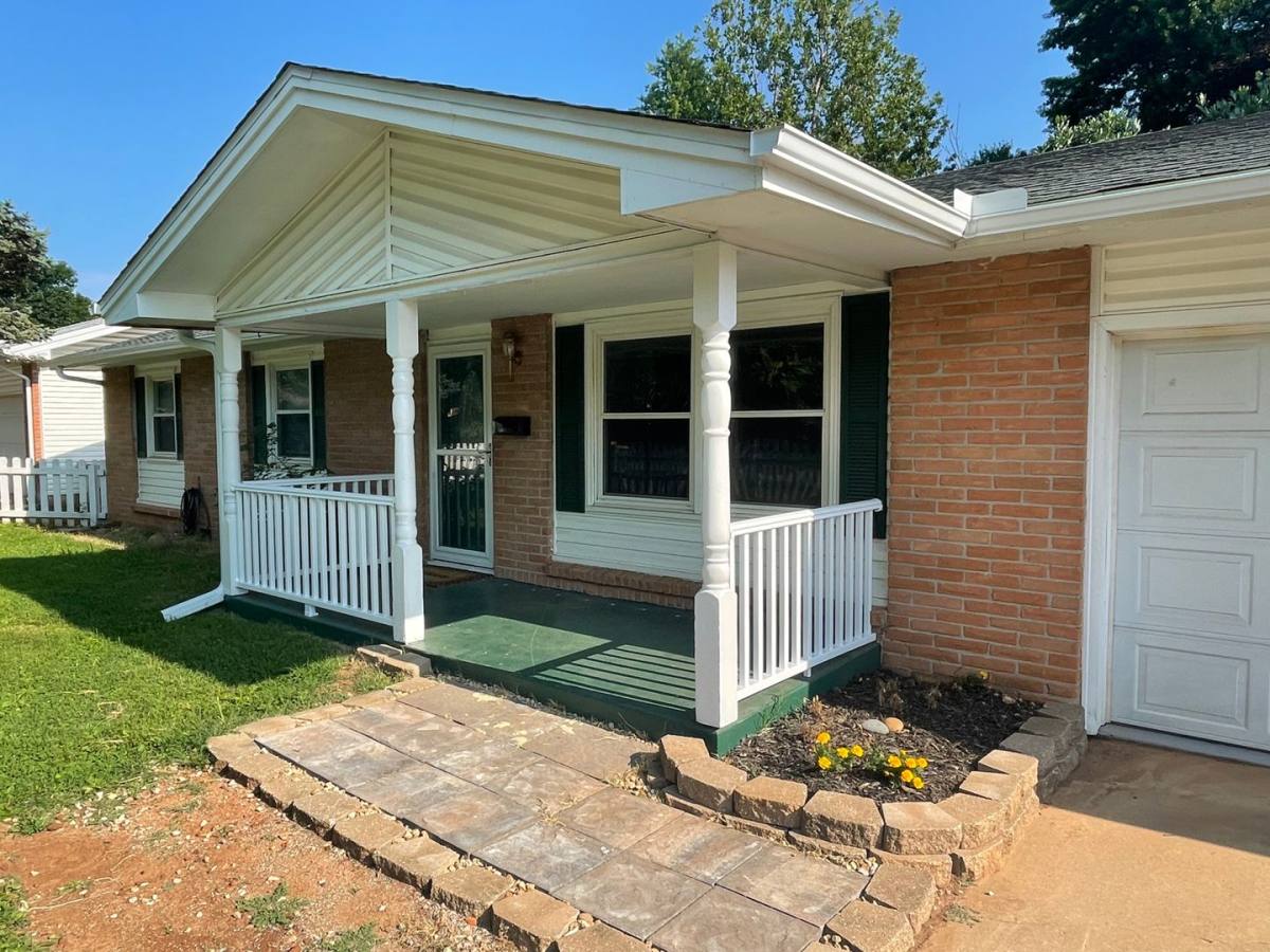 House for rent at 1119 E Edgewood St, Springfield, MO 65807