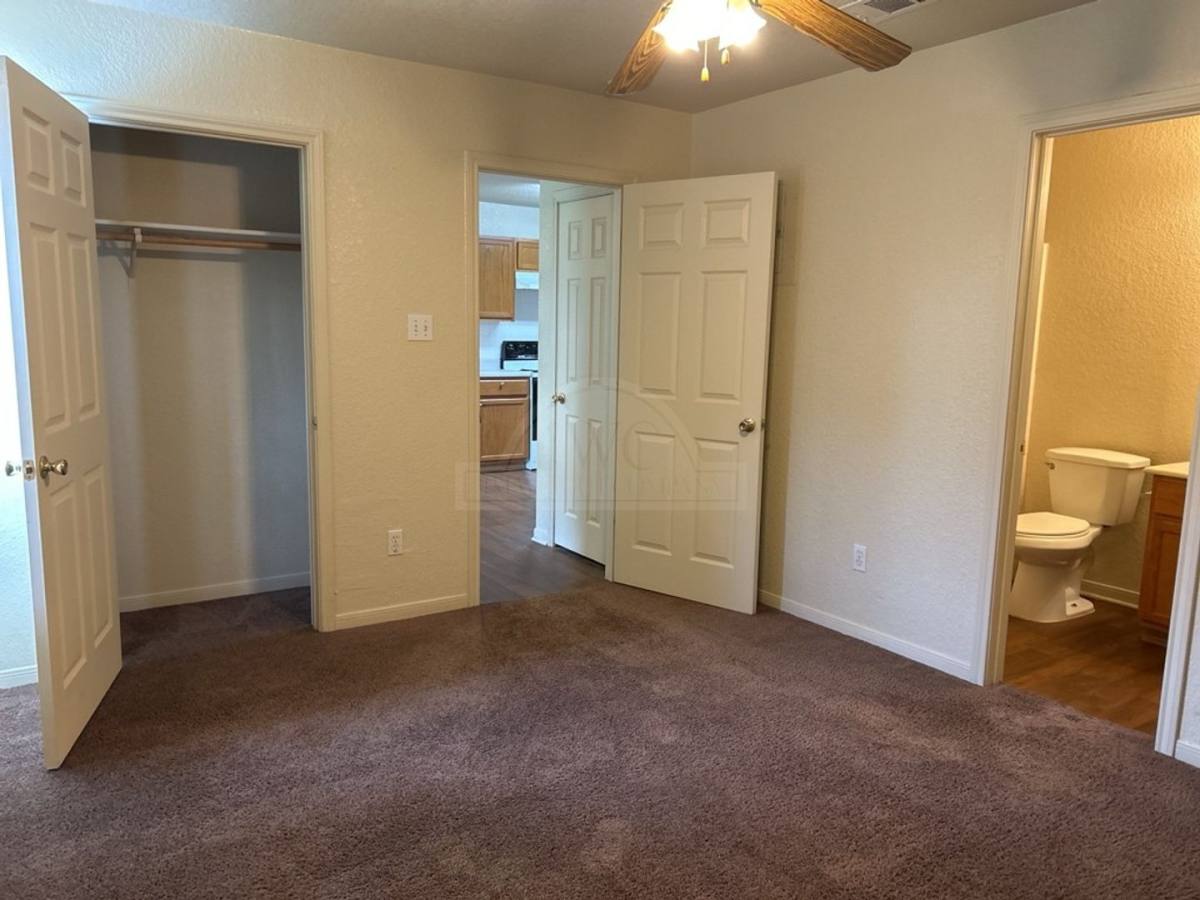 Apartment for rent at 1600 Dugger Cr, Killeen, TX 76543