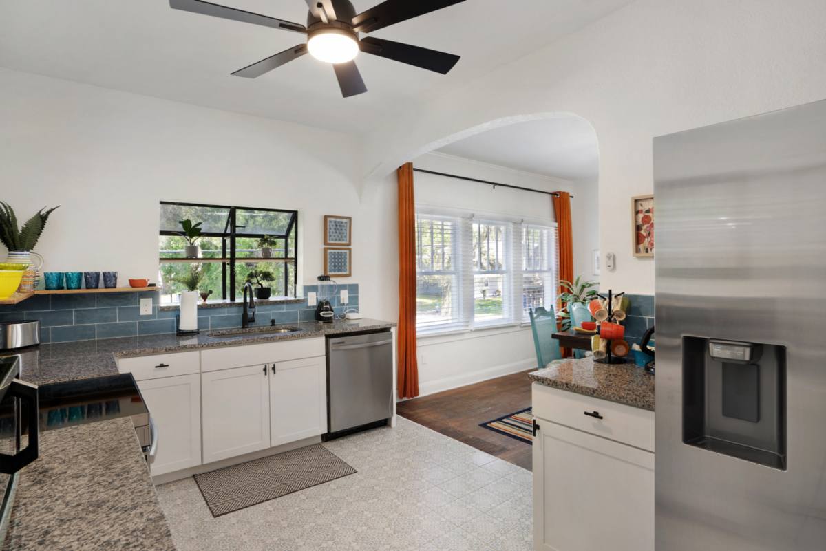 Apartment for rent at 1202 20th St W, Bradenton, FL 34205