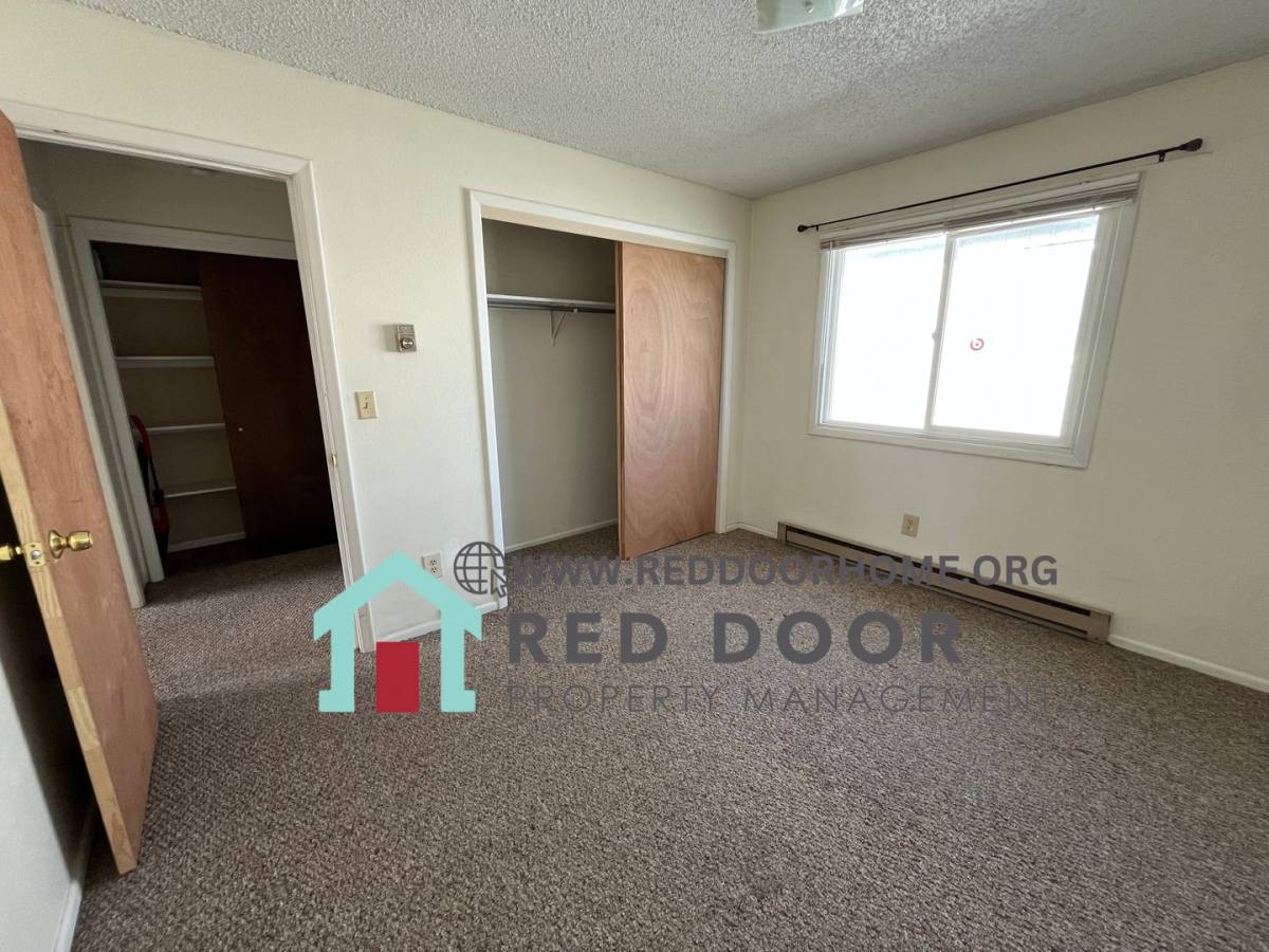 Apartment for rent at 2315 15th Ave S, Great Falls, MT 59405