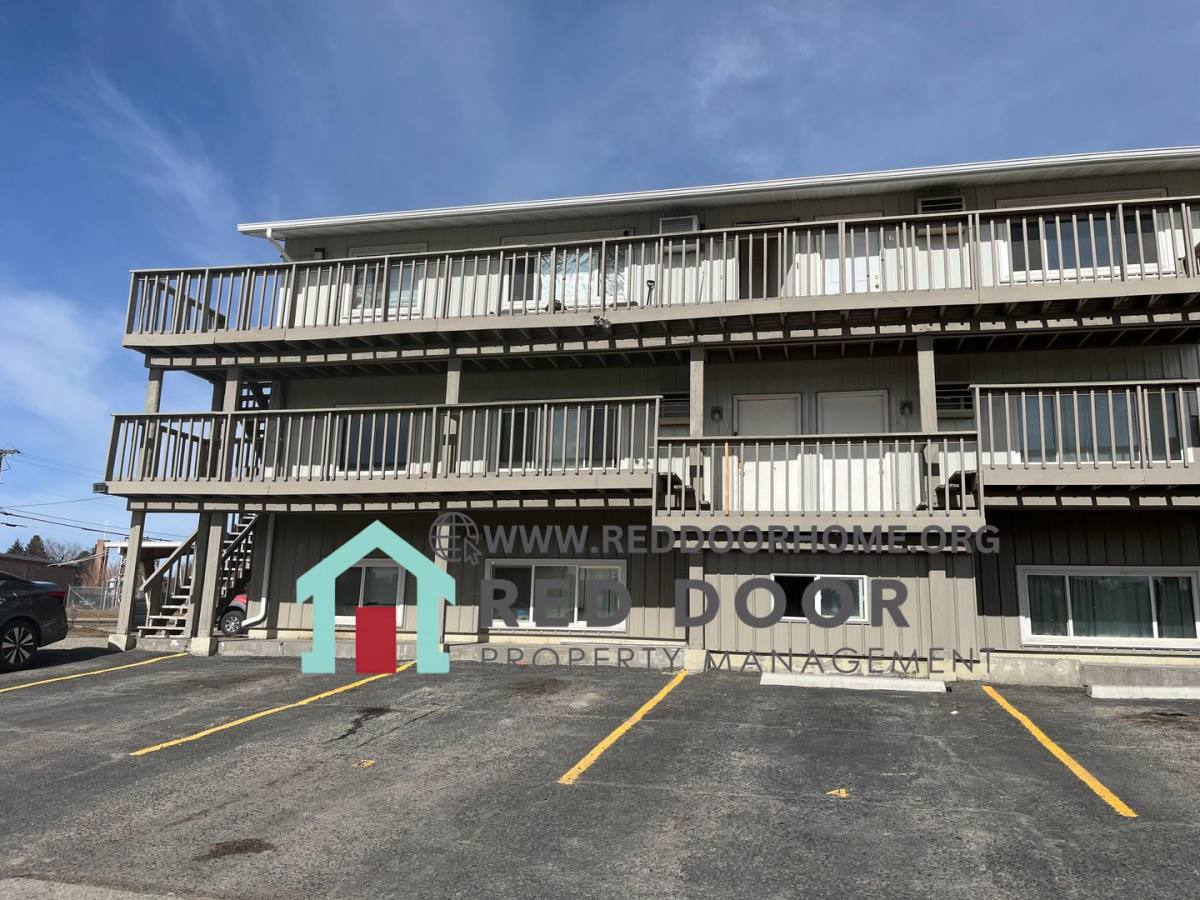 Apartment for rent at 2315 15th Ave S, Great Falls, MT 59405