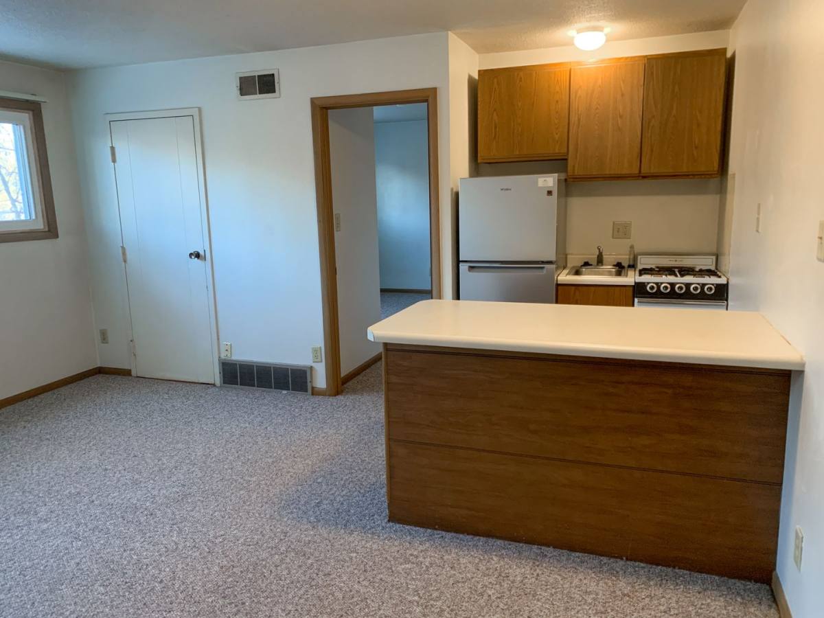 Apartment for rent at 1054 Newton Rd, Iowa City, IA 52246