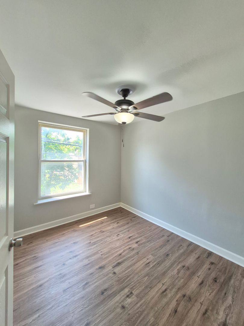 Apartment for rent at 2815-17 W Harrison St, Chicago, IL 60612