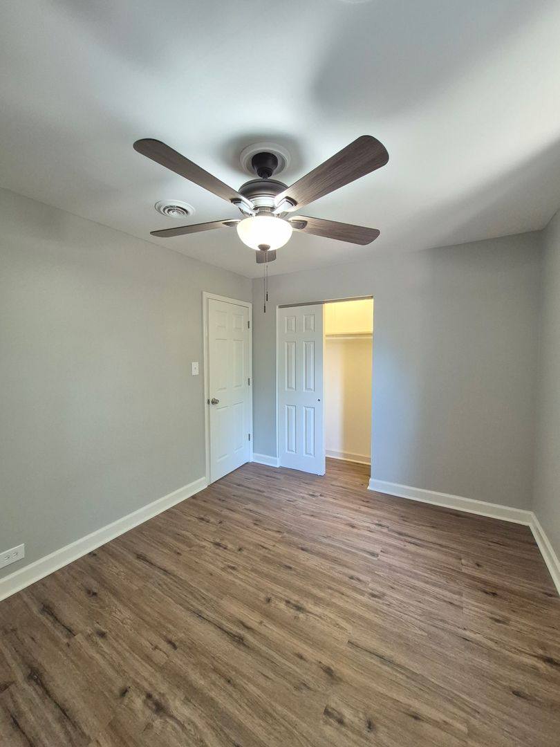 Apartment for rent at 2815-17 W Harrison St, Chicago, IL 60612