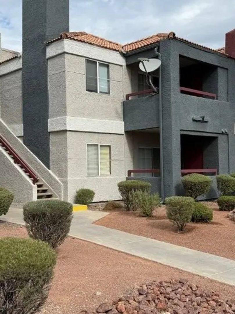 Apartment for rent at 8600 W Charleston Blvd, Las Vegas, NV 89117
