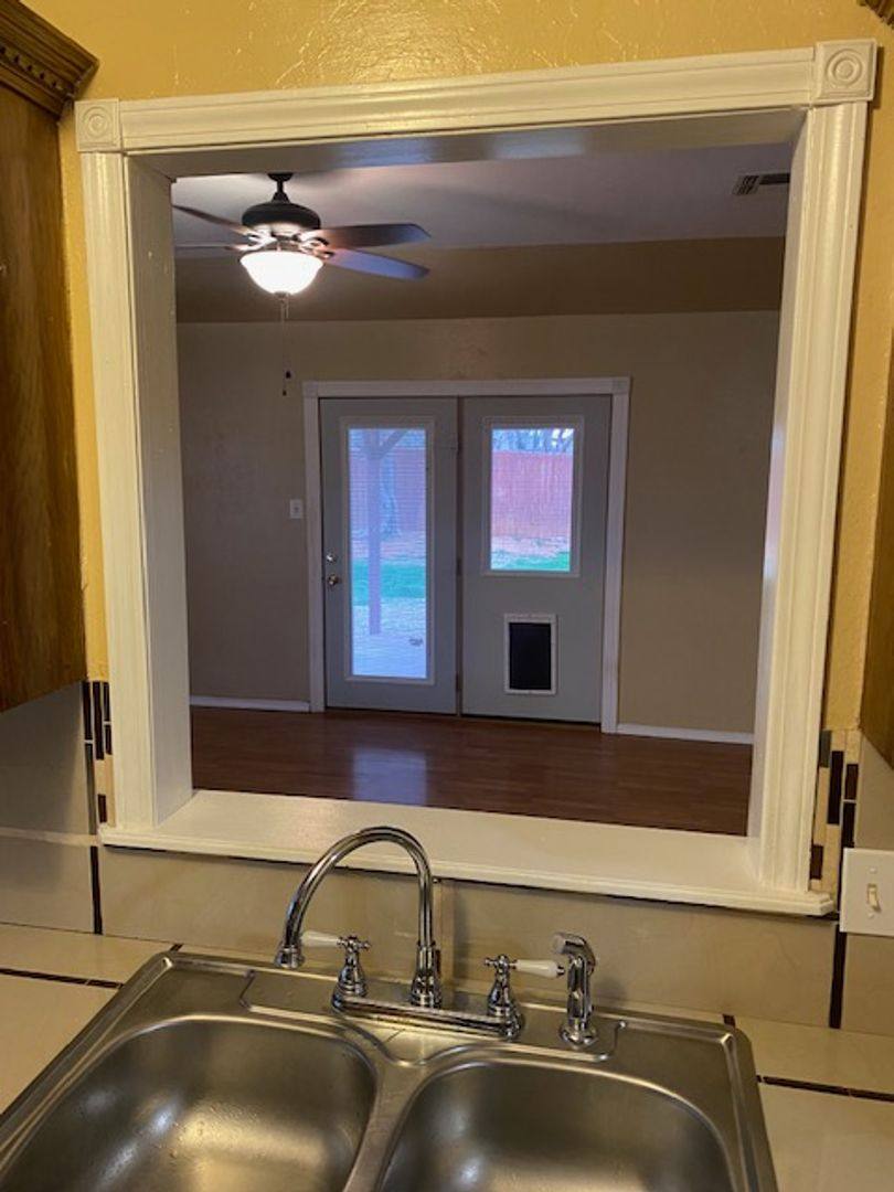 House for rent at 805 Huddleston, Cache, OK 73527