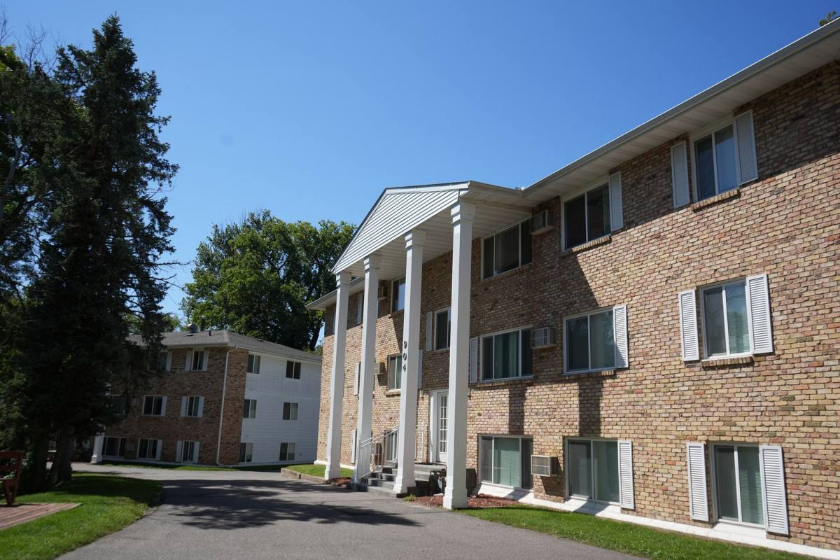 Apartment for rent at 916 S 8th St, Brainerd, MN 56401