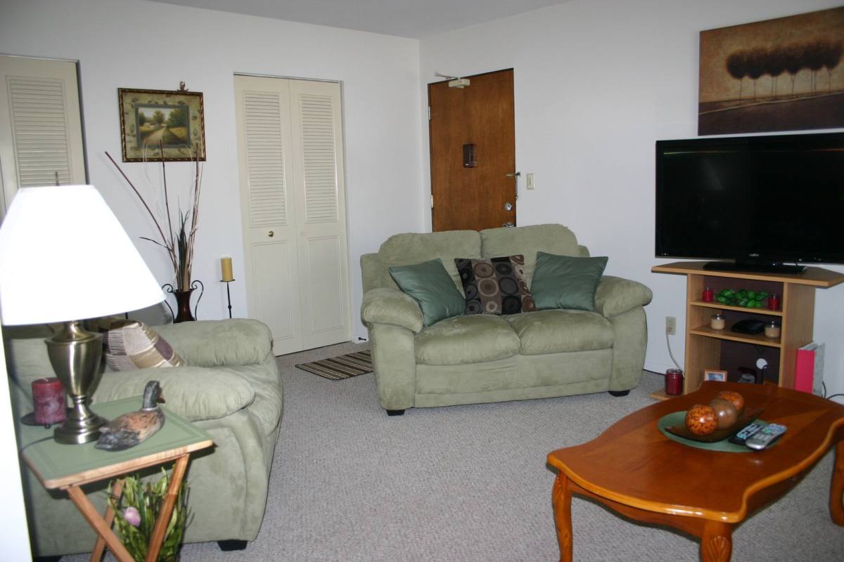 Apartment for rent at 916 S 8th St, Brainerd, MN 56401