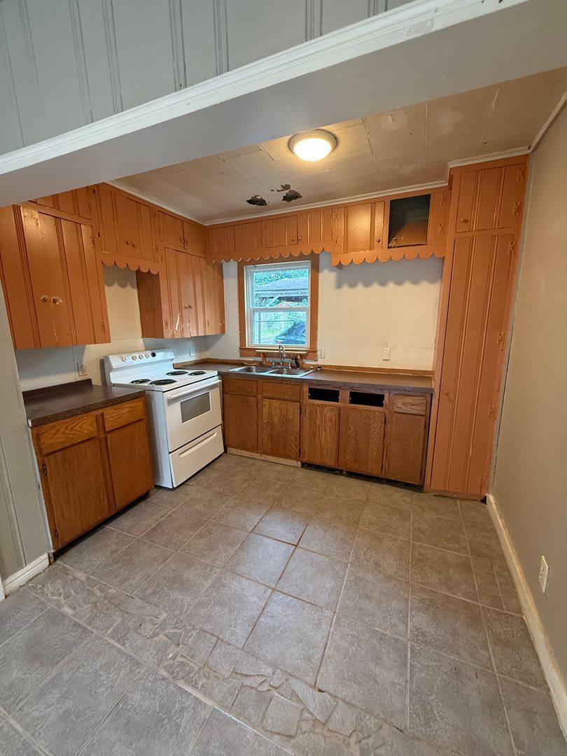 Apartment for rent at 3510 Alabama Ave, Fort Smith, AR 72904