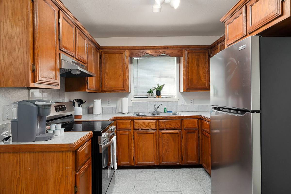Apartment for rent at 1300 Del Oro Lane, Pharr, TX 78577