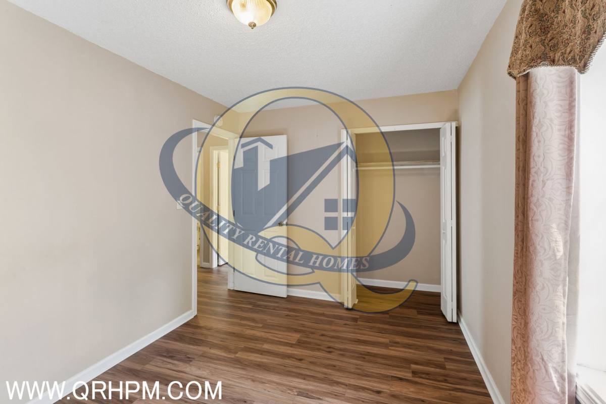 House for rent at 3118 Wyoming Ave, Flint, MI 48506