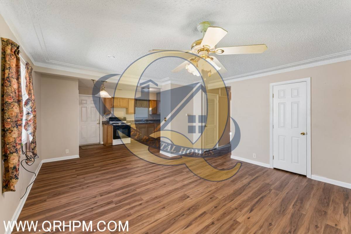 House for rent at 3118 Wyoming Ave, Flint, MI 48506