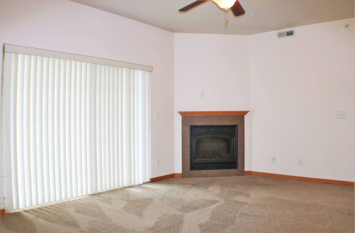 Apartment for rent at 565 Pond View Dr, North Liberty, IA 52317
