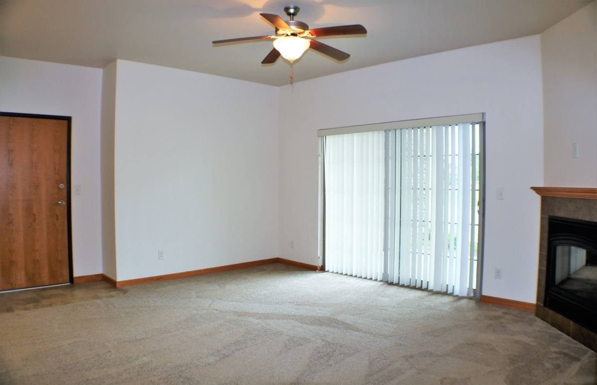 Apartment for rent at 565 Pond View Dr, North Liberty, IA 52317