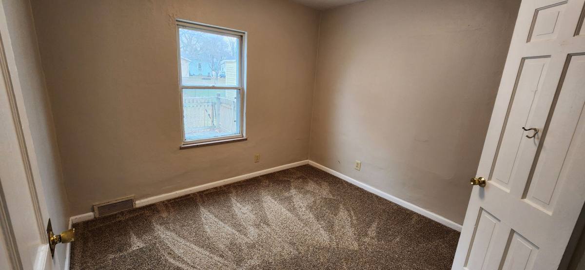House for rent at 3605 38th St, Des Moines, IA 50310