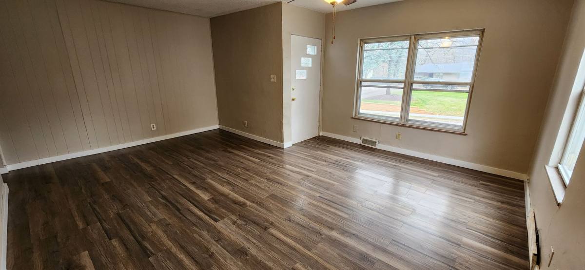House for rent at 3605 38th St, Des Moines, IA 50310