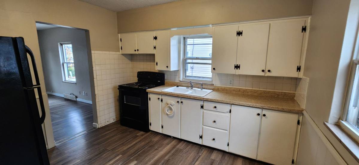 House for rent at 3605 38th St, Des Moines, IA 50310