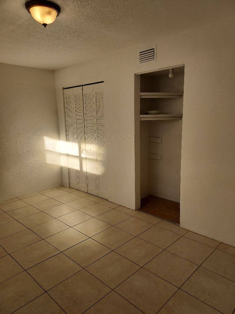 House for rent at 201 Nancy Dr, Daytona Beach, FL 32114