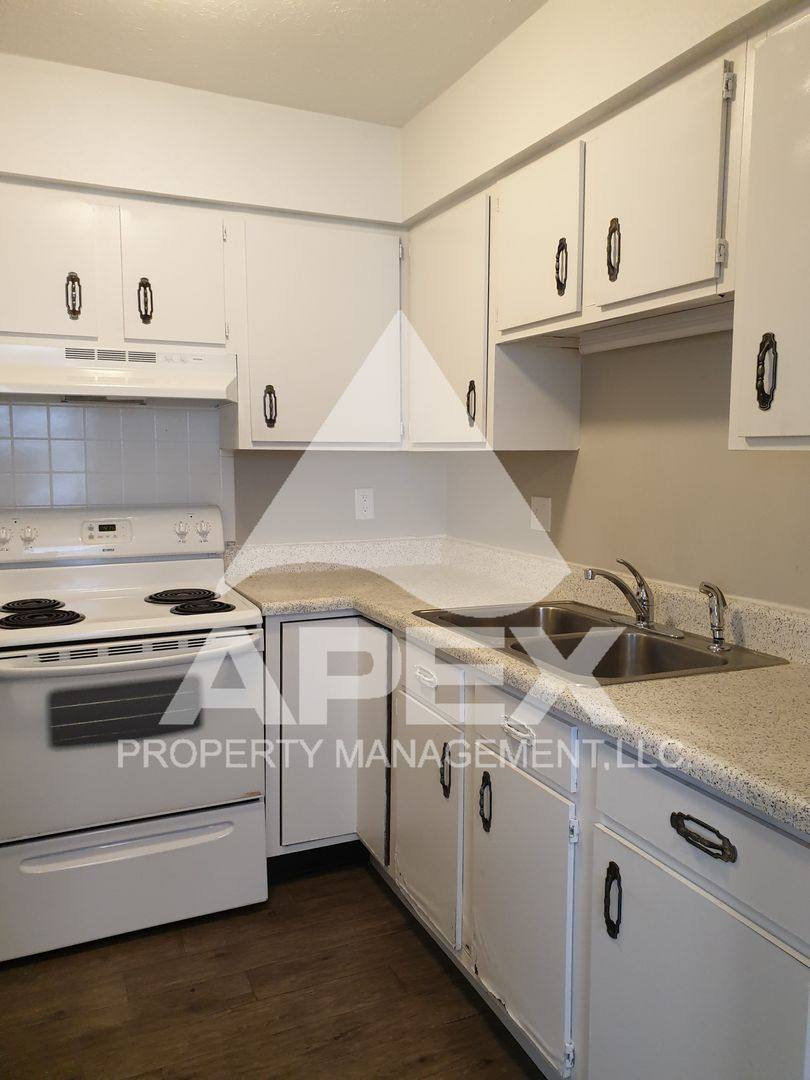Apartment for rent at 301 Dahlia Dr, Knoxville, TN 37918