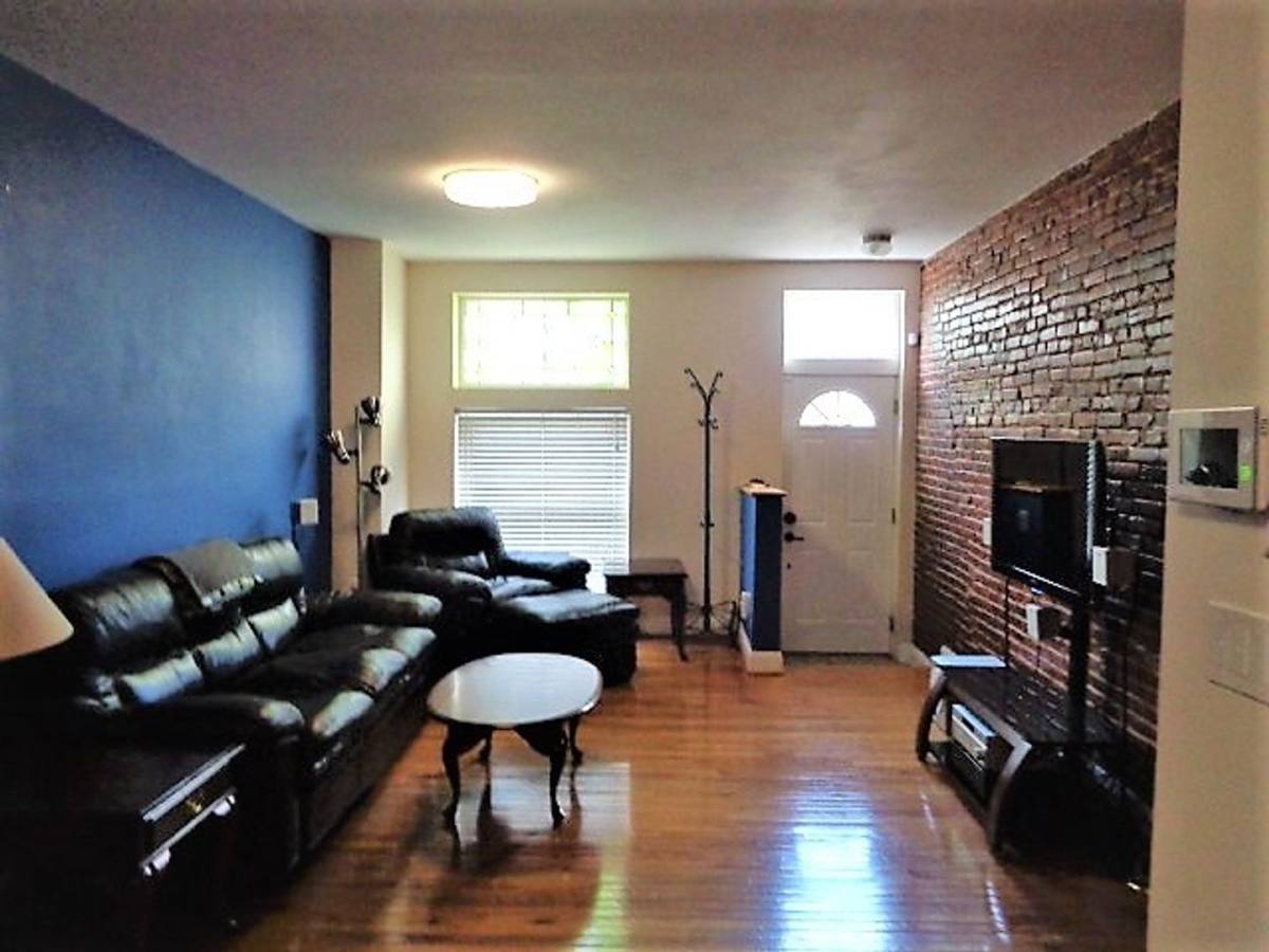 Townhouse for rent at 511 S Lehigh St, Baltimore, MD 21224