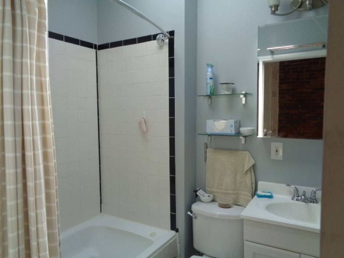 Townhouse for rent at 511 S Lehigh St, Baltimore, MD 21224