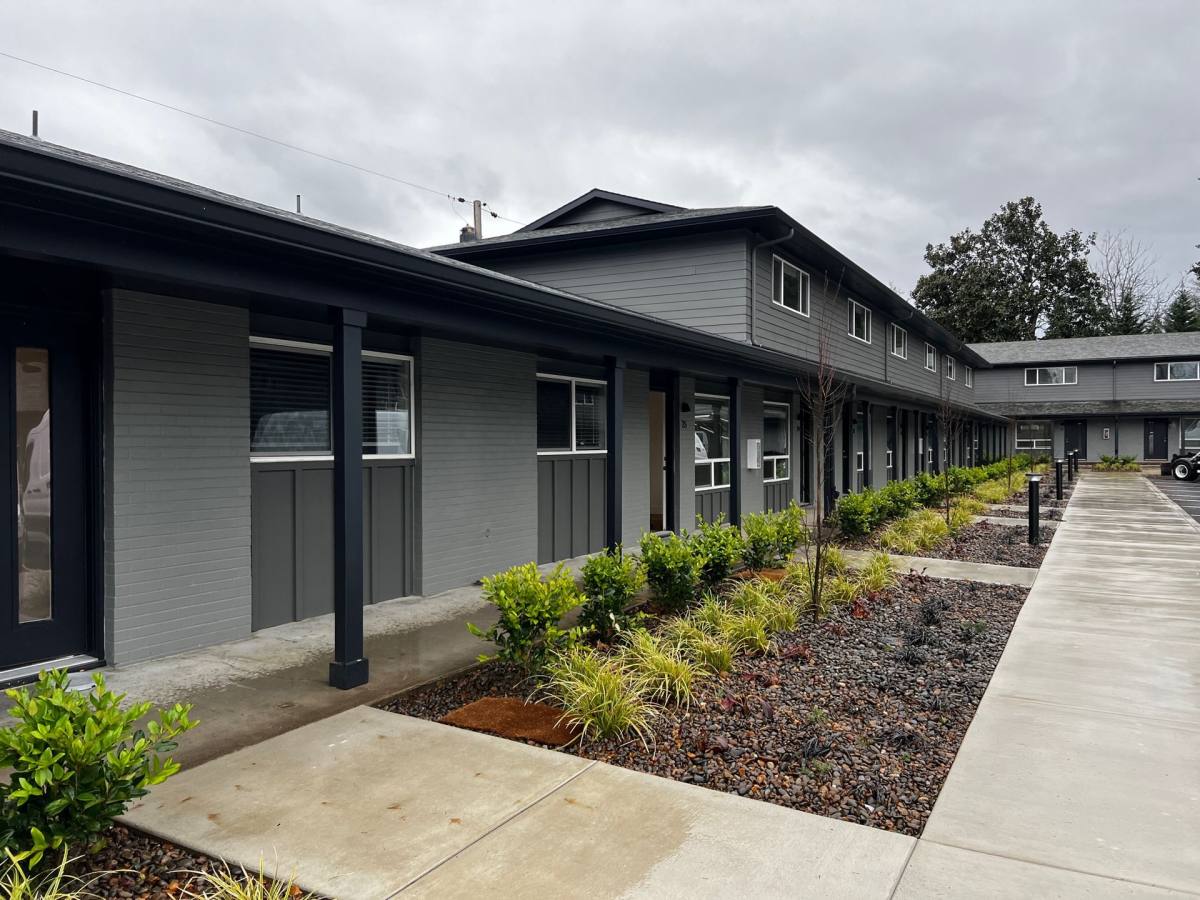 Apartment for rent at 5900 SE King Rd, Portland, OR 97222