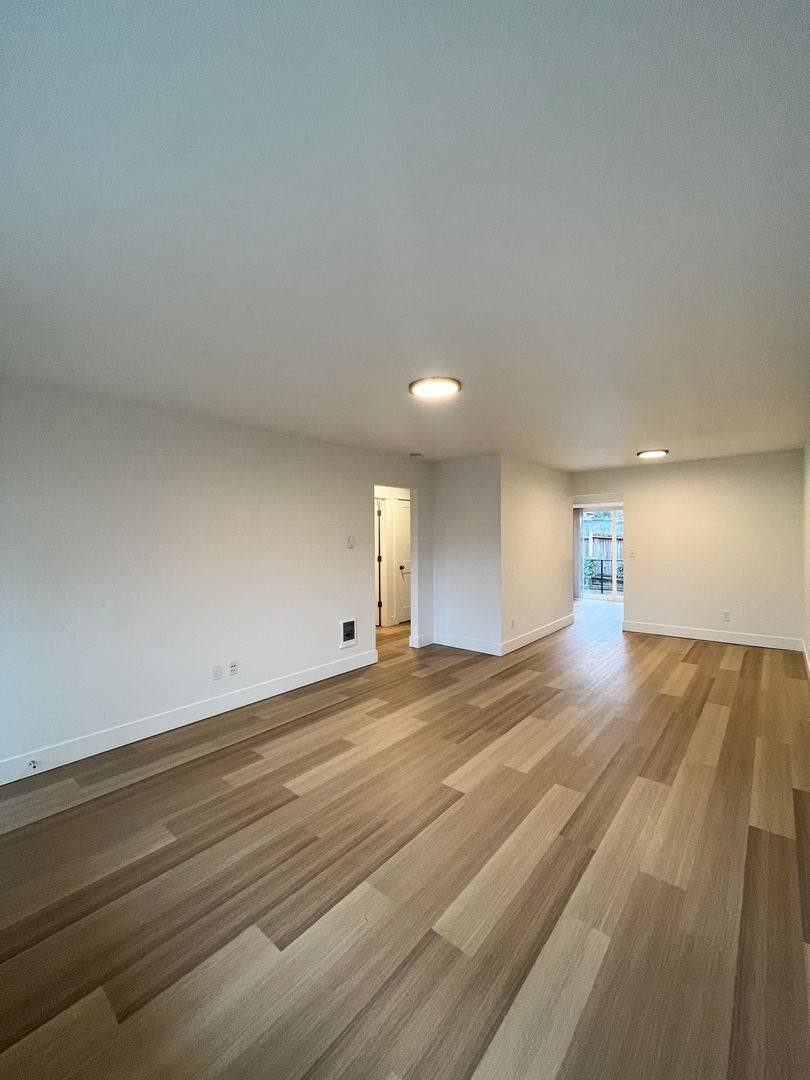 Apartment for rent at 5900 SE King Rd, Portland, OR 97222