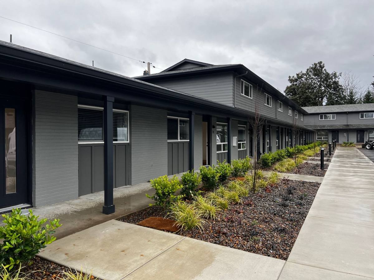 Apartment for rent at 5900 SE King Rd, Portland, OR 97222