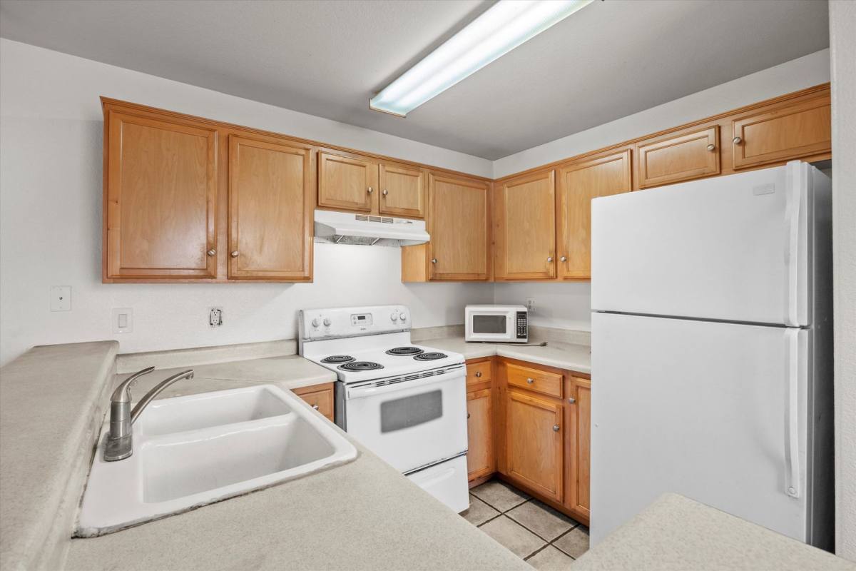 Condo for rent at 2972 Juniper Hills Blvd, Las Vegas, NV 89142