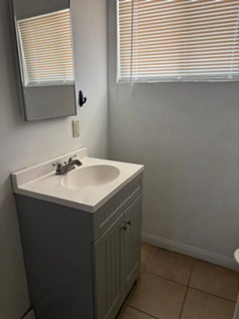 Apartment for rent at 20744 Thunderbird Rd, Apple Valley, CA 92307