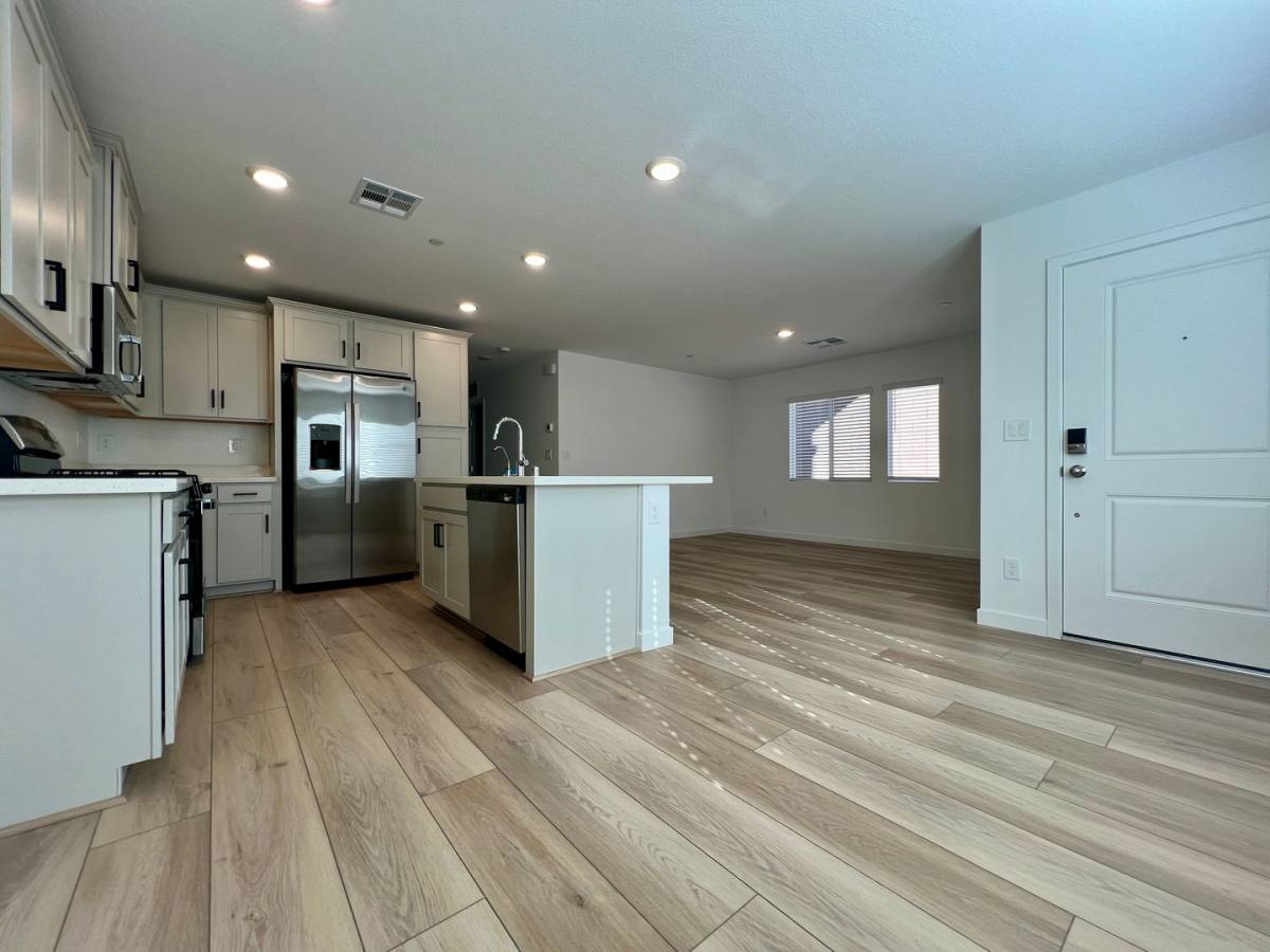 Townhouse for rent at 167 Hadley Heights Court, Henderson, NV 89011