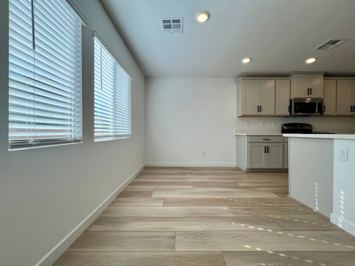 Townhouse for rent at 167 Hadley Heights Court, Henderson, NV 89011
