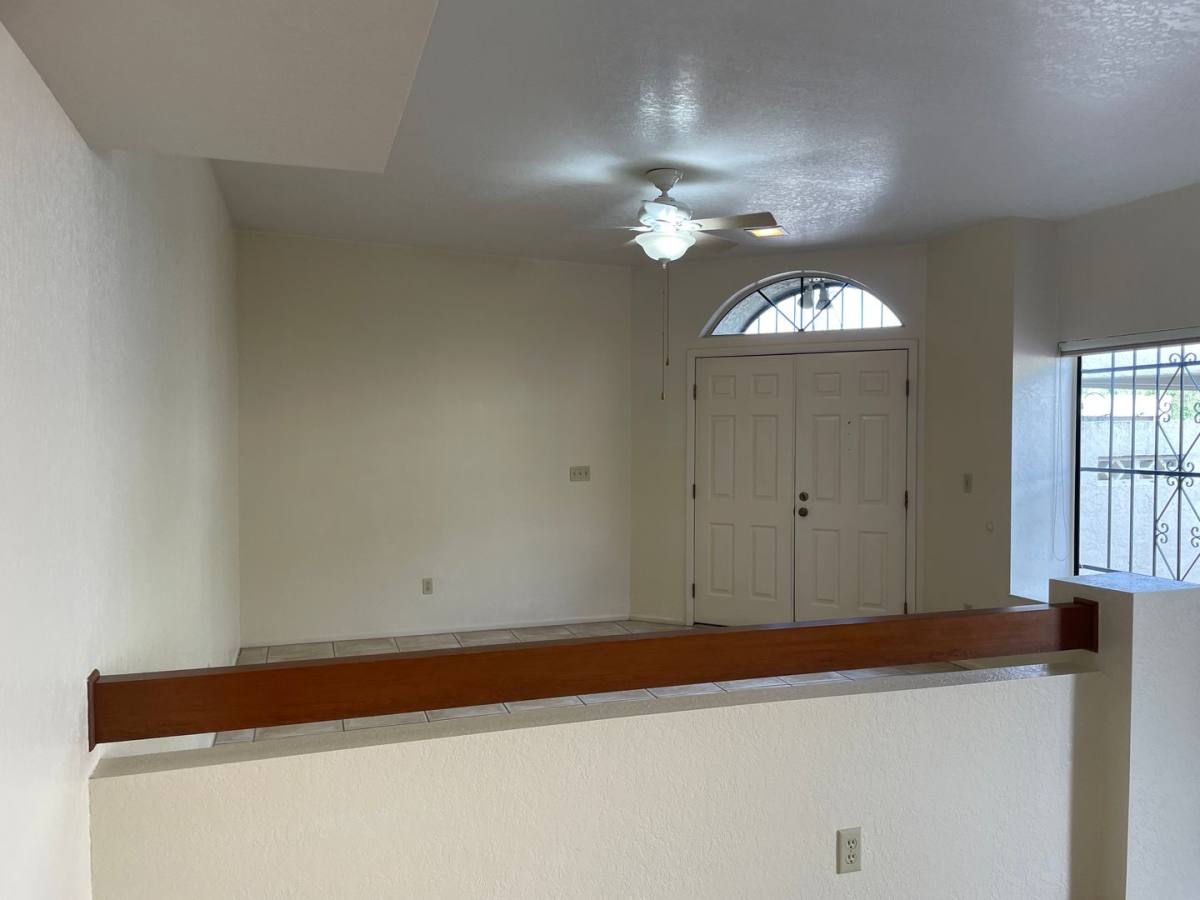 Townhouse for rent at 716 N Hayden Dr, Tucson, AZ 85710