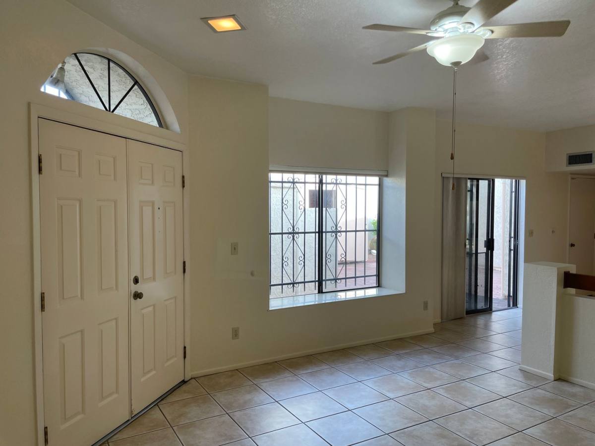Townhouse for rent at 716 N Hayden Dr, Tucson, AZ 85710
